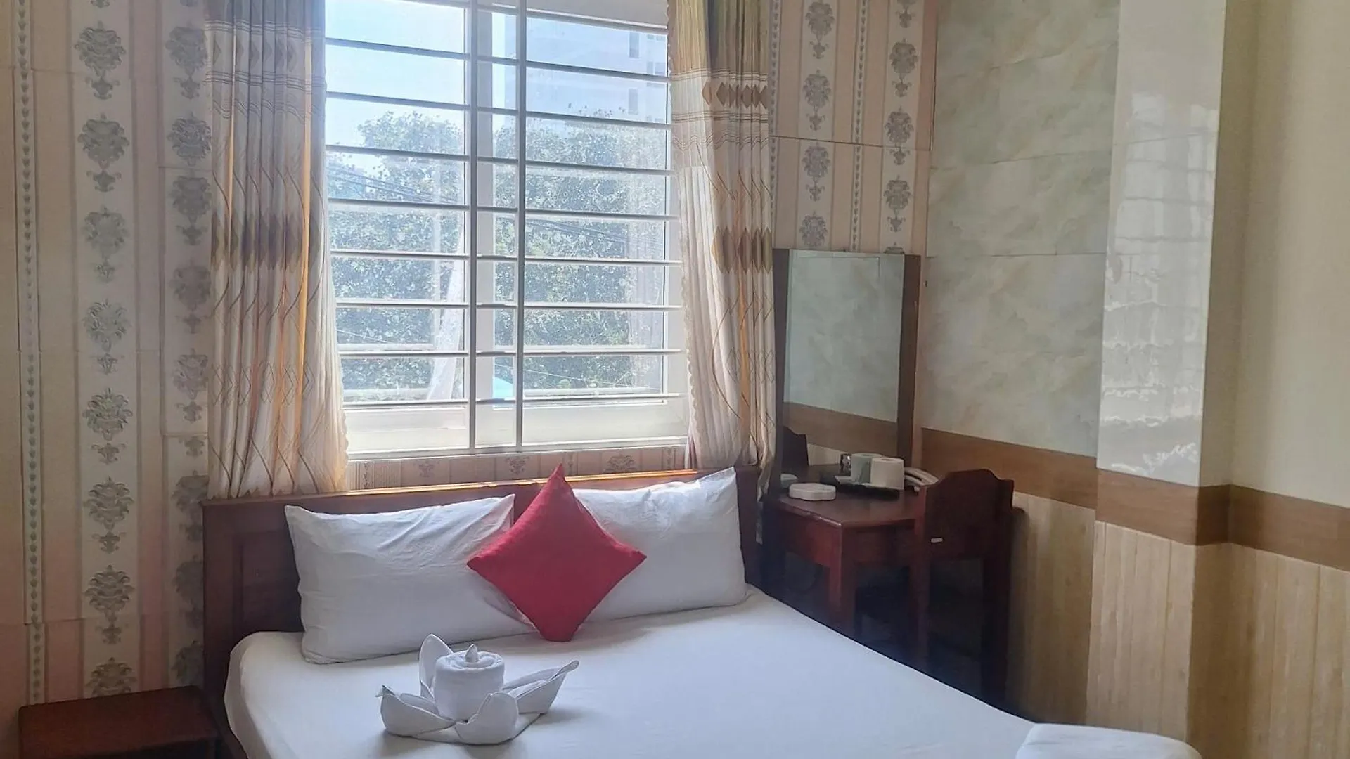 Khach San Damry Hotel Ho Chi Minh City